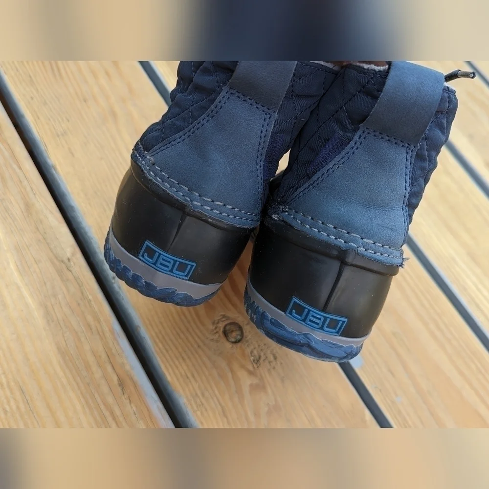 JBU Woman's Waterproof Duck Boot Size 9 M